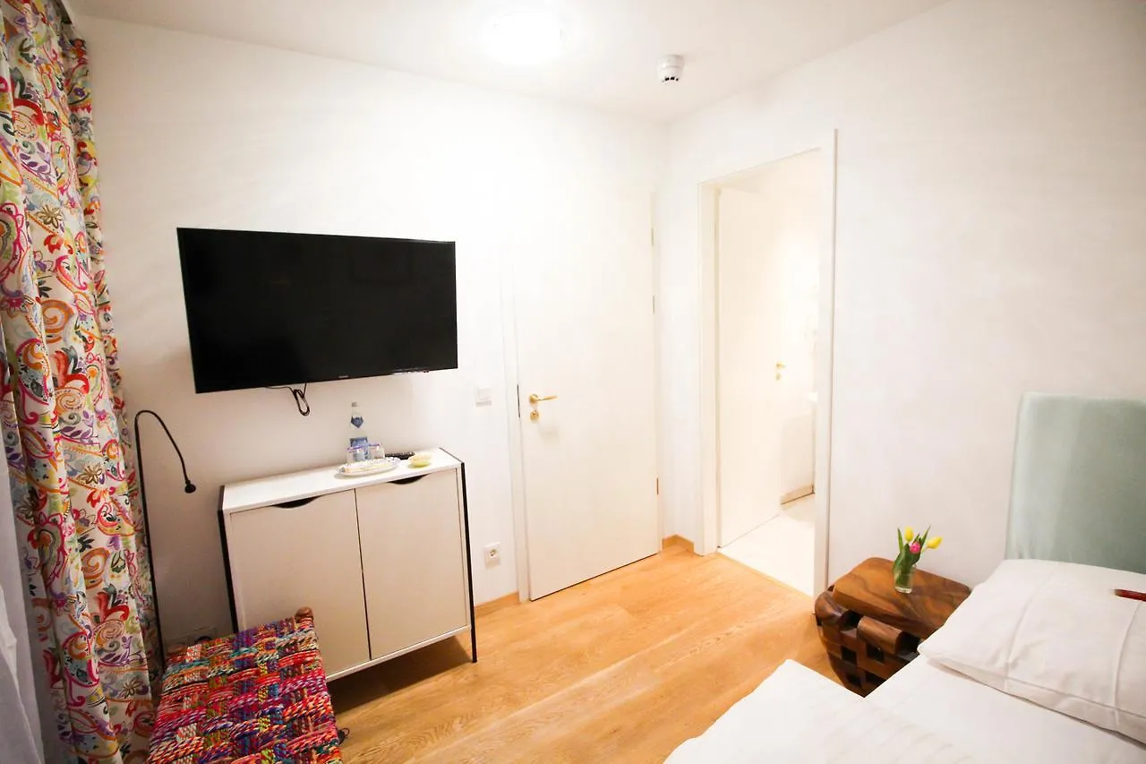 das kleine Hotel in München 3*, Múnich Alemania